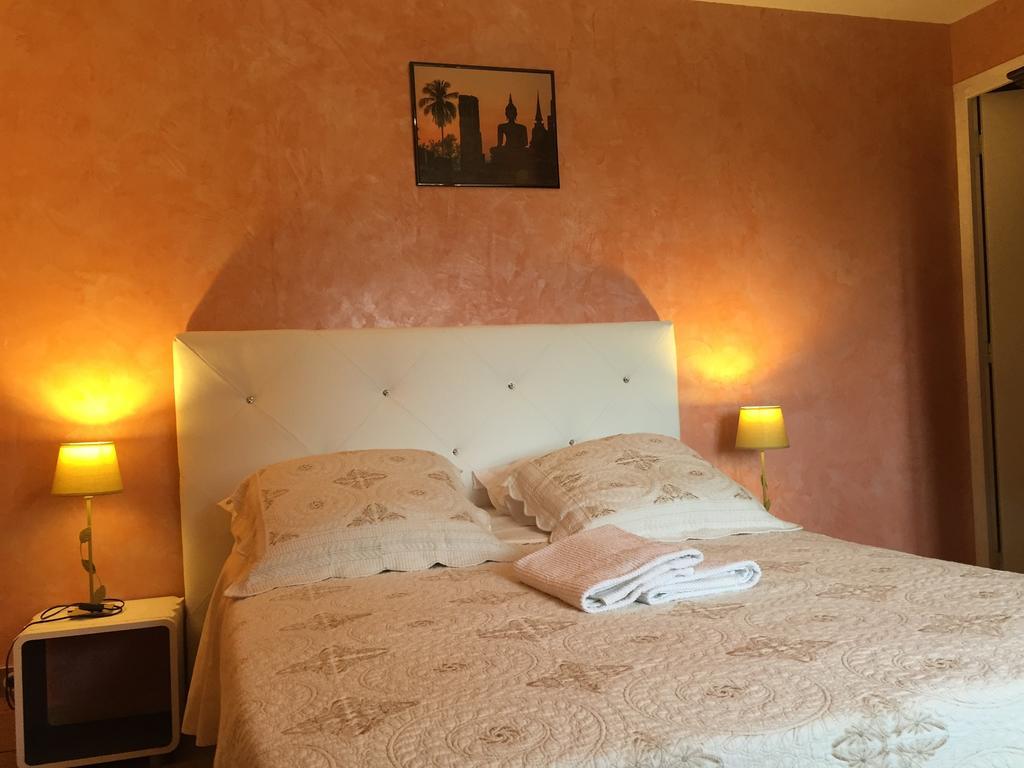 Chambres D'Hotes Du Plessis Chailles  Exteriör bild